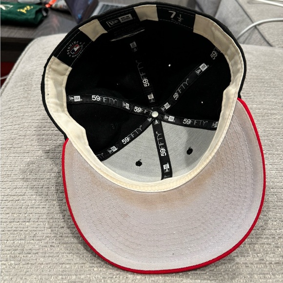 PITTSBURGH PIRATES FITTED HAT - Picture 2 of 5